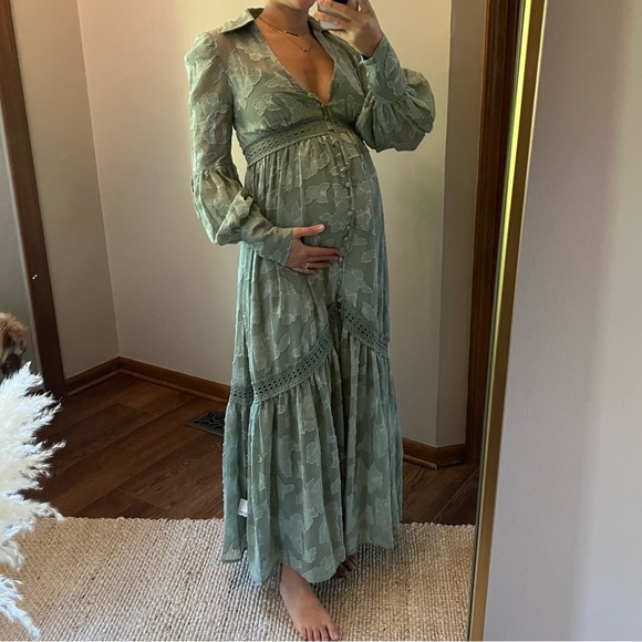Asos Design Maternity long sleeve midi maxi
green dress, size US 6 - Picture 5 of 5
